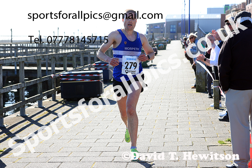 The 2025 Blyth 10k Road Race. Photo: David T. Hewitson/Sports for All Pics